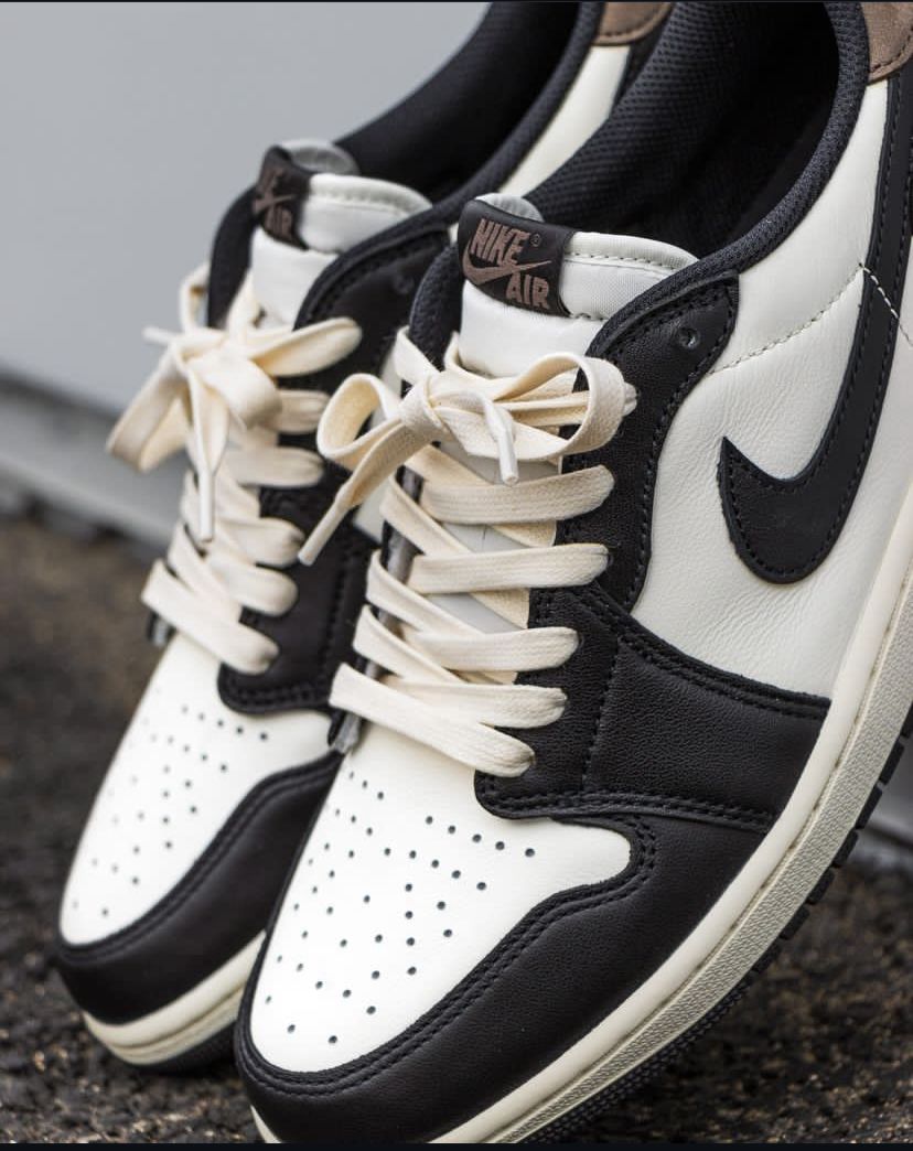 AIR JORDAN 1 LOW DARK MOCHA