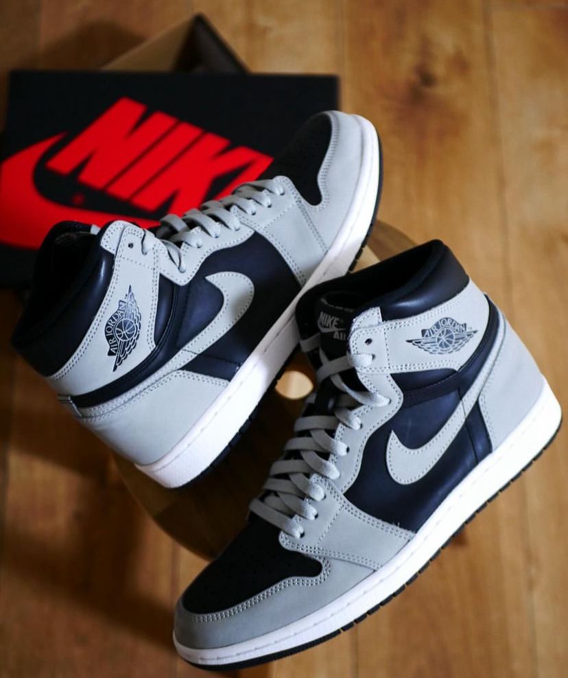 AIR JORDAN 1 RETRO HIGH / GRAY-BLACK