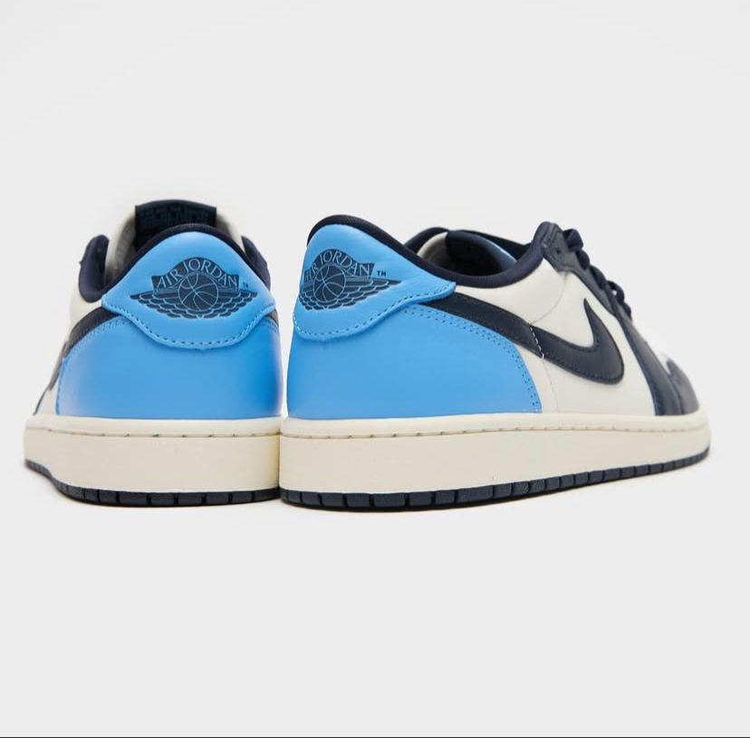 AIR JORDAN 1 LOW / SKY BLEU