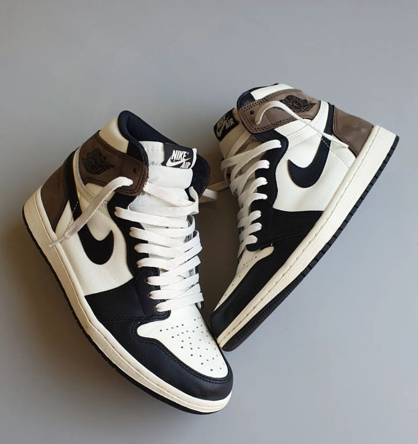 AIR JORDAN 1 RETRO HIGH - DARK MOCHA