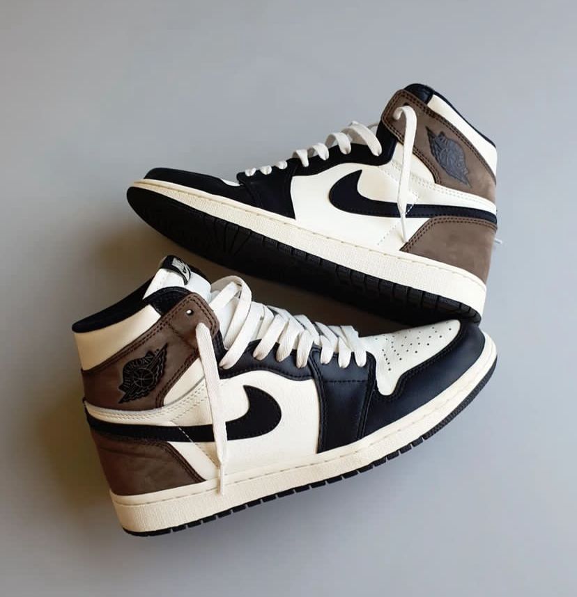 AIR JORDAN 1 RETRO HIGH - DARK MOCHA