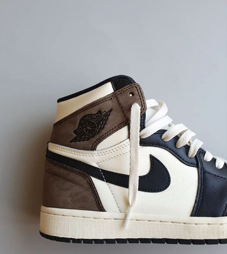 AIR JORDAN 1 RETRO HIGH - DARK MOCHA